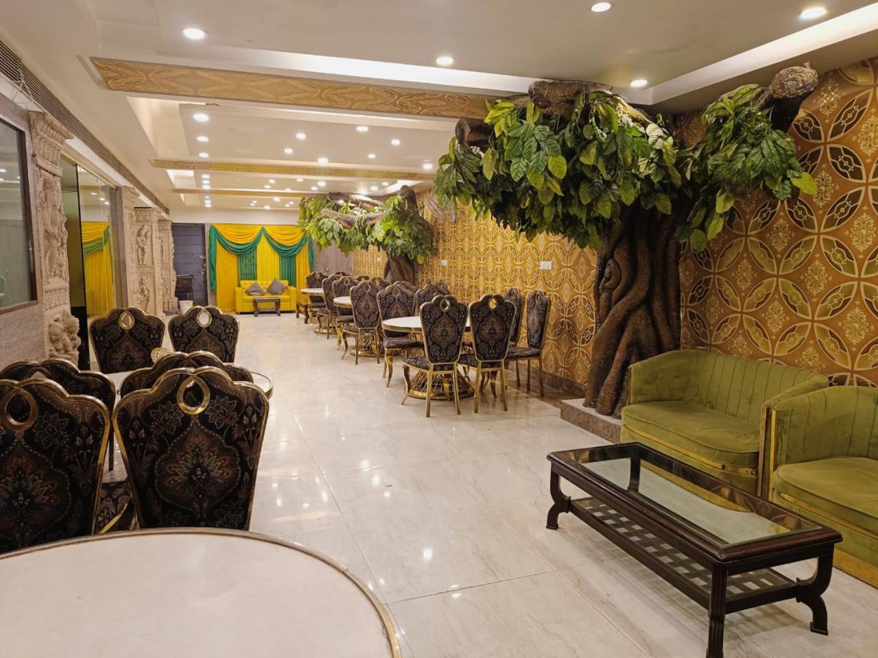 Hotel Waterfall Paschim Vihar Delhi Eksteriør billede