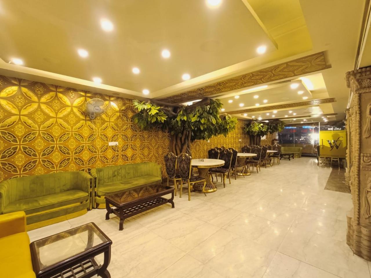 Hotel Waterfall Paschim Vihar Delhi Eksteriør billede