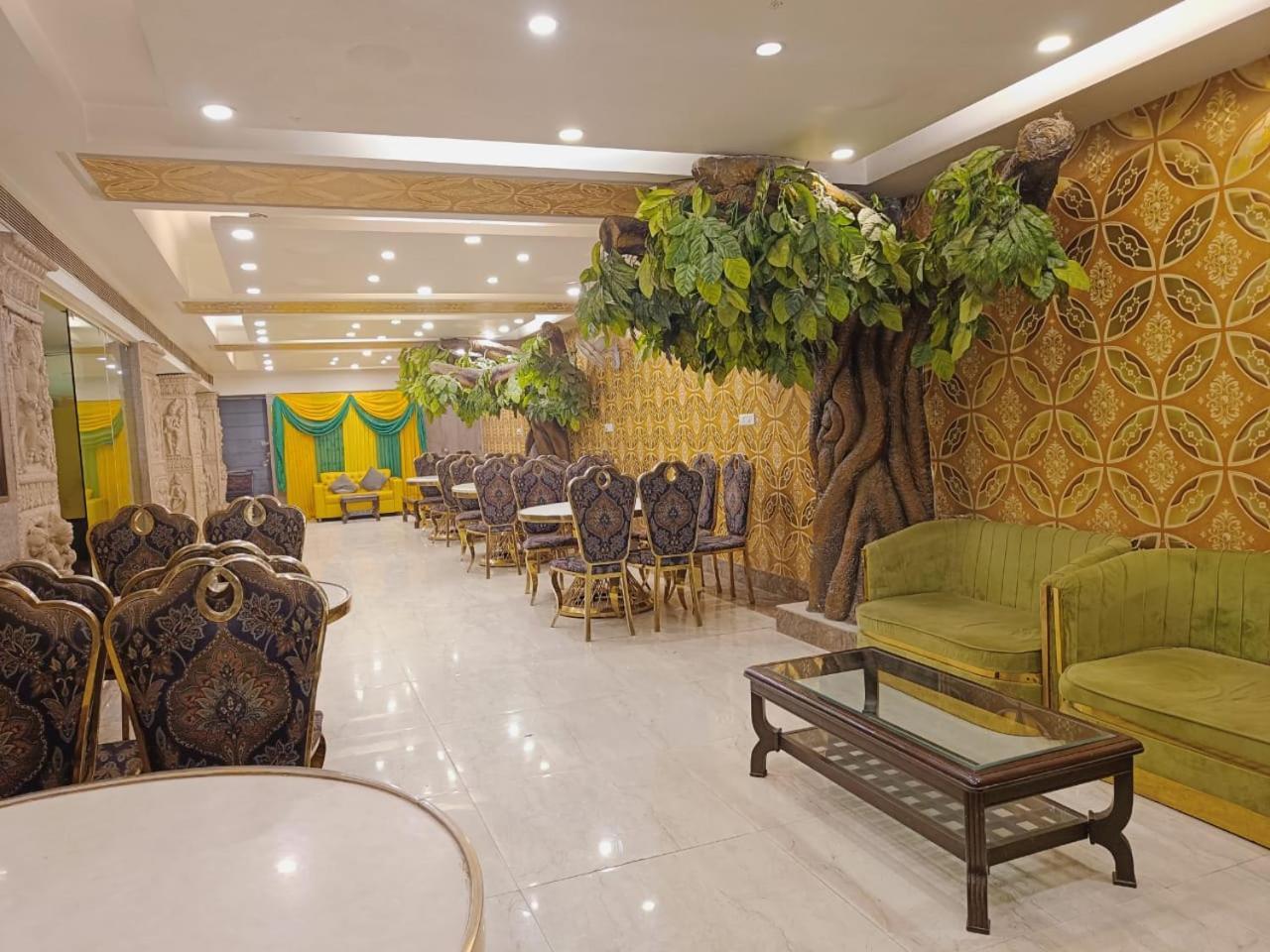 Hotel Waterfall Paschim Vihar Delhi Eksteriør billede