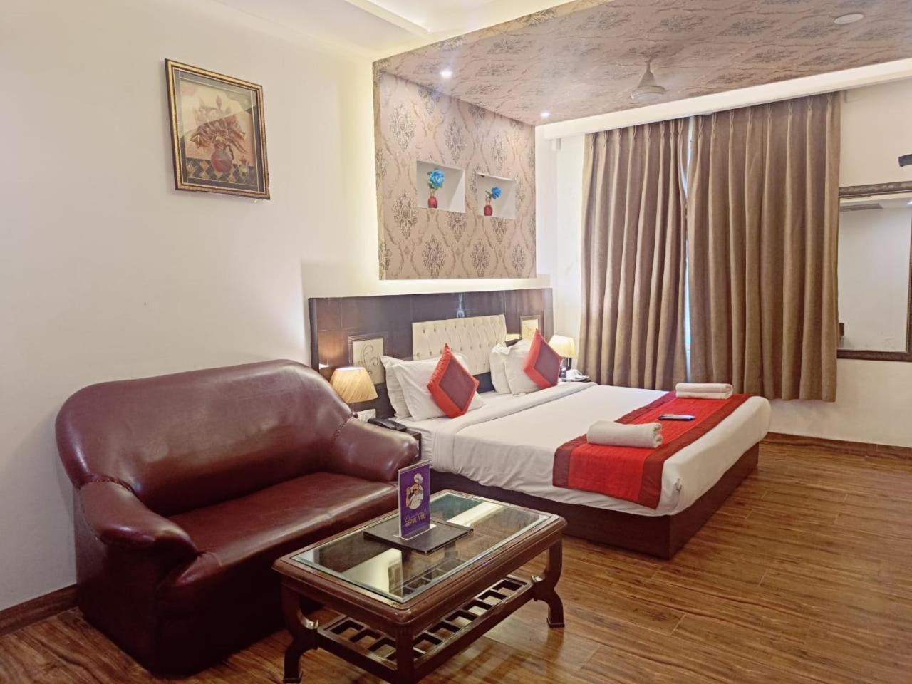 Hotel Waterfall Paschim Vihar Delhi Eksteriør billede